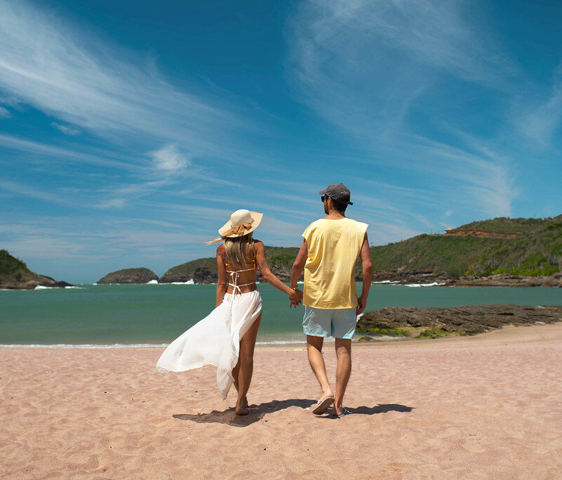 Turismo brasileiro registra recorde histórico com 7 milhões de turistas estrangeiros em 2025